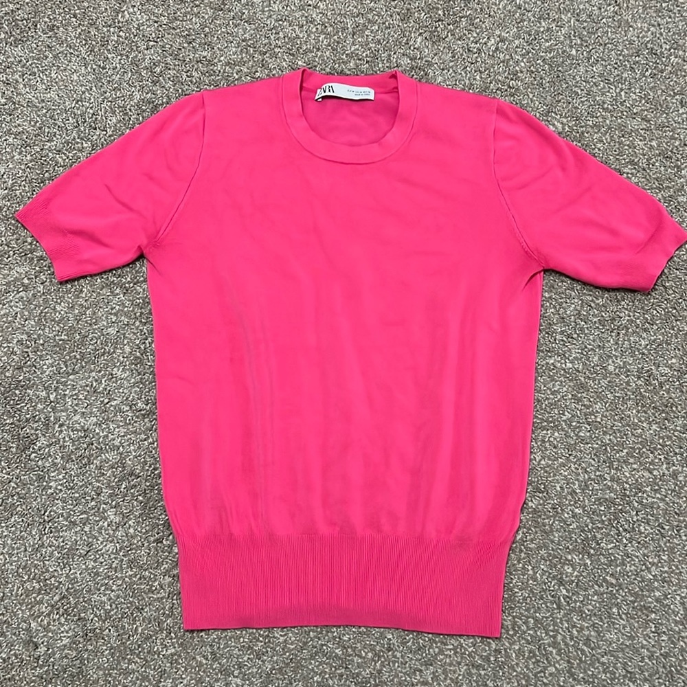 EUC Zara pink short sleeve sweater top size M